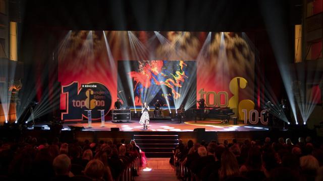 Momento de la actuación de Chambao en la X edición