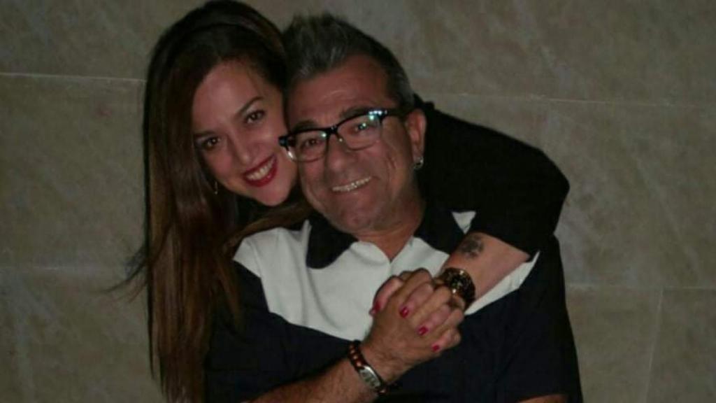 Isidro Arenas y Cristina Patricia posan sonrientes