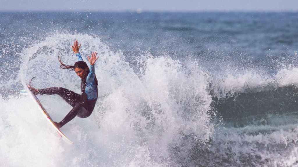 La surfista vasca Garazi Sánchez.
