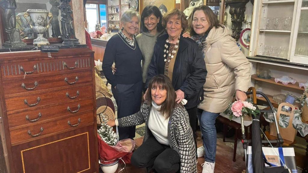 El equipo de ‘O Mercadillo’.