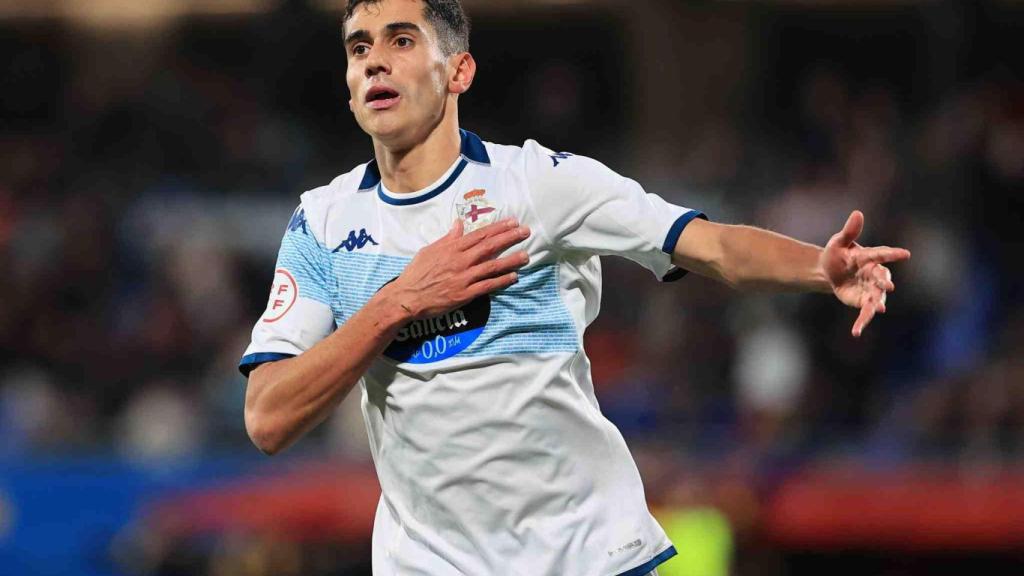 Villares será jugador del Deportivo hasta 2027.