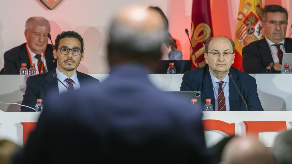 Del Nido Carrasco y Pepe Castro, en la Junta de Accionistas del Sevilla