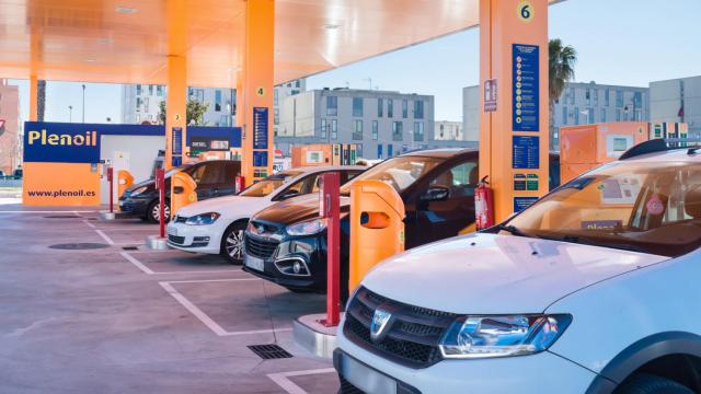 Estación de servicio de Plenoil.