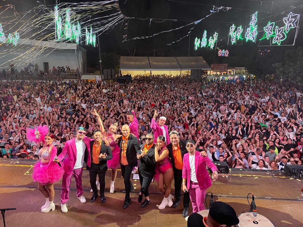 El Combo Dominicano posa durante una de sus actuaciones (Cedida).