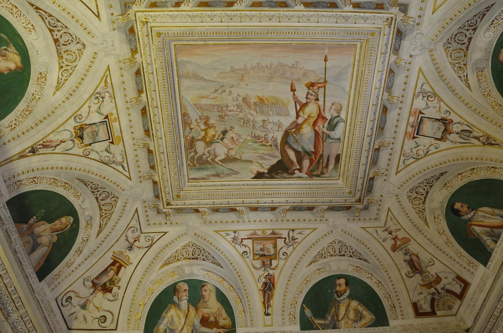 Frescos del techo de la antecámara donde aparecen los familiares de Álvaro de Bazán.