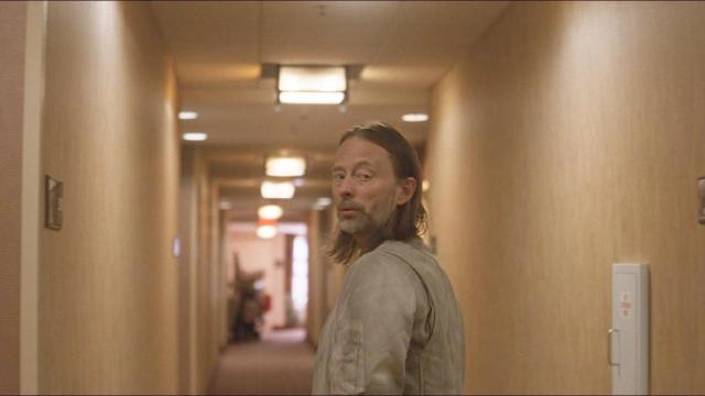 Thom Yorke en el videoclip 'Daydreaming' dirigido por el cineasta Paul Thomas Anderson.