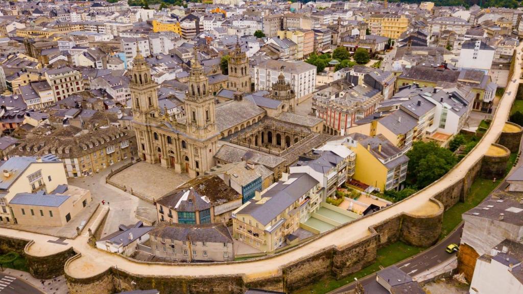 Imagen aérea de la ciudad de Lugo.