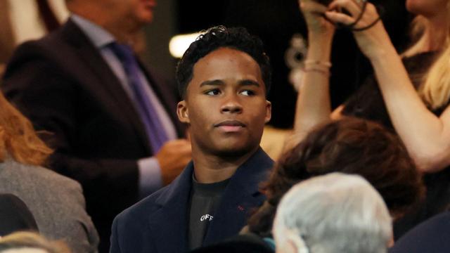 Endrick, en el palco del Bernabéu