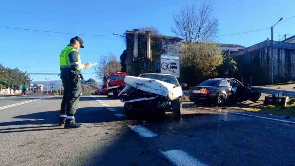 Estado en el que quedaron los turismos tras el golpe.