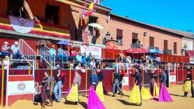 Paseíllo del festival taurino celebrado en Mayorga el pasado septiembre