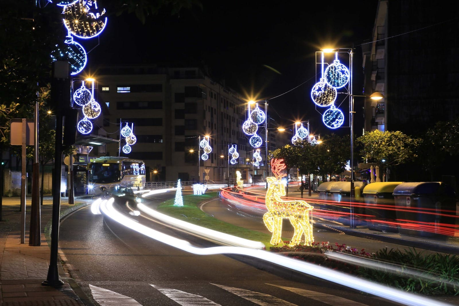 Parte de la iluminación navideña de O Porriño.
