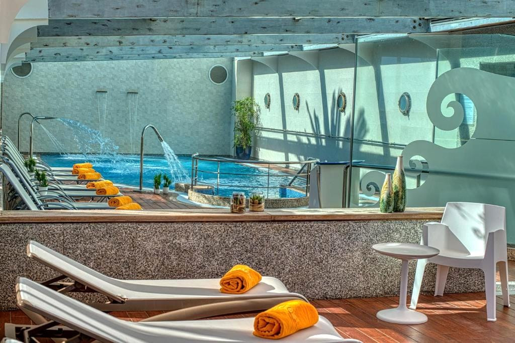 Zona de spa del Talaso Hotel Louxo A Toxa en O Grove. Foto: Booking