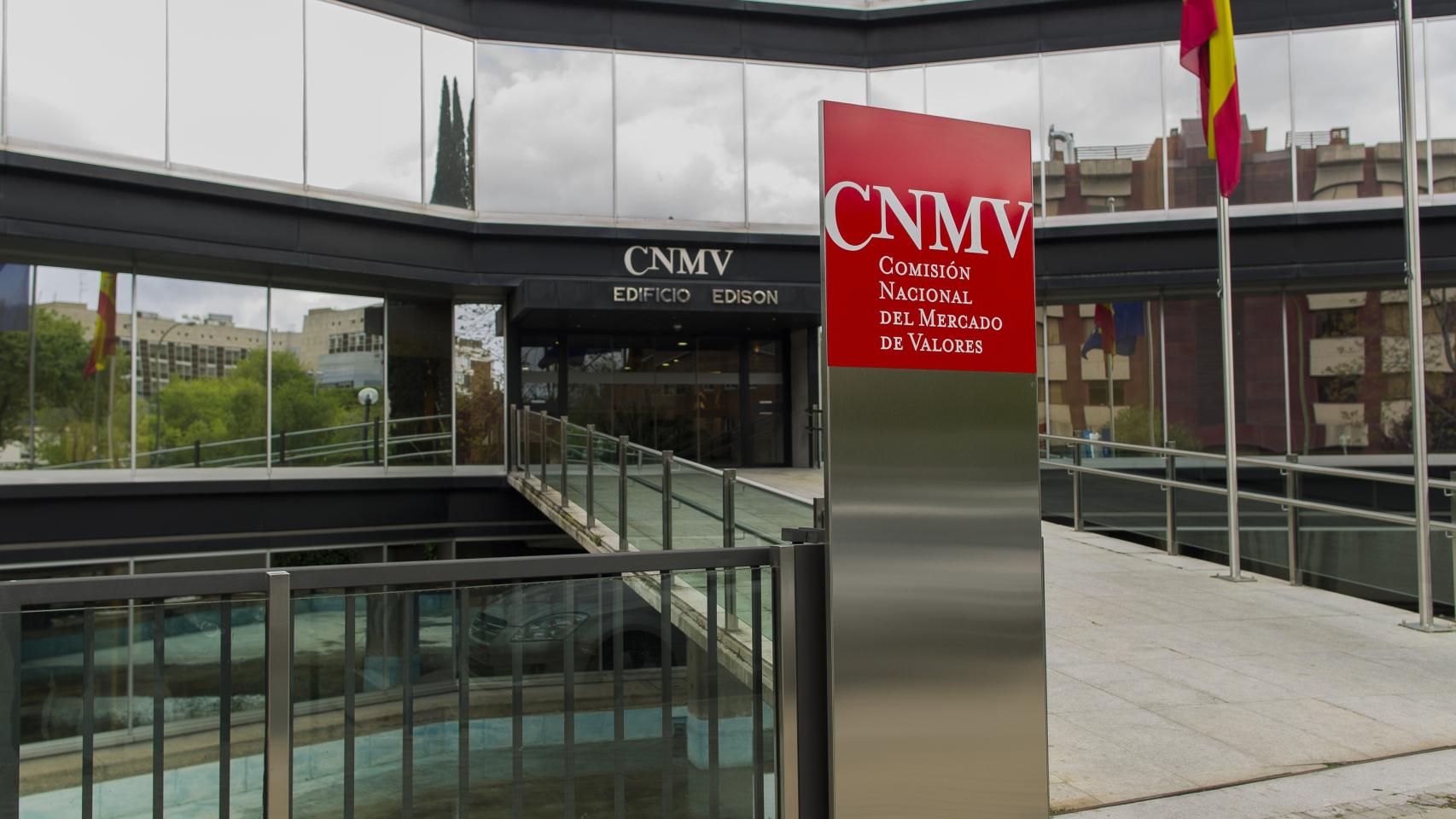 Fachada de la Comisión Nacional del Mercado de Valores (CNMV).