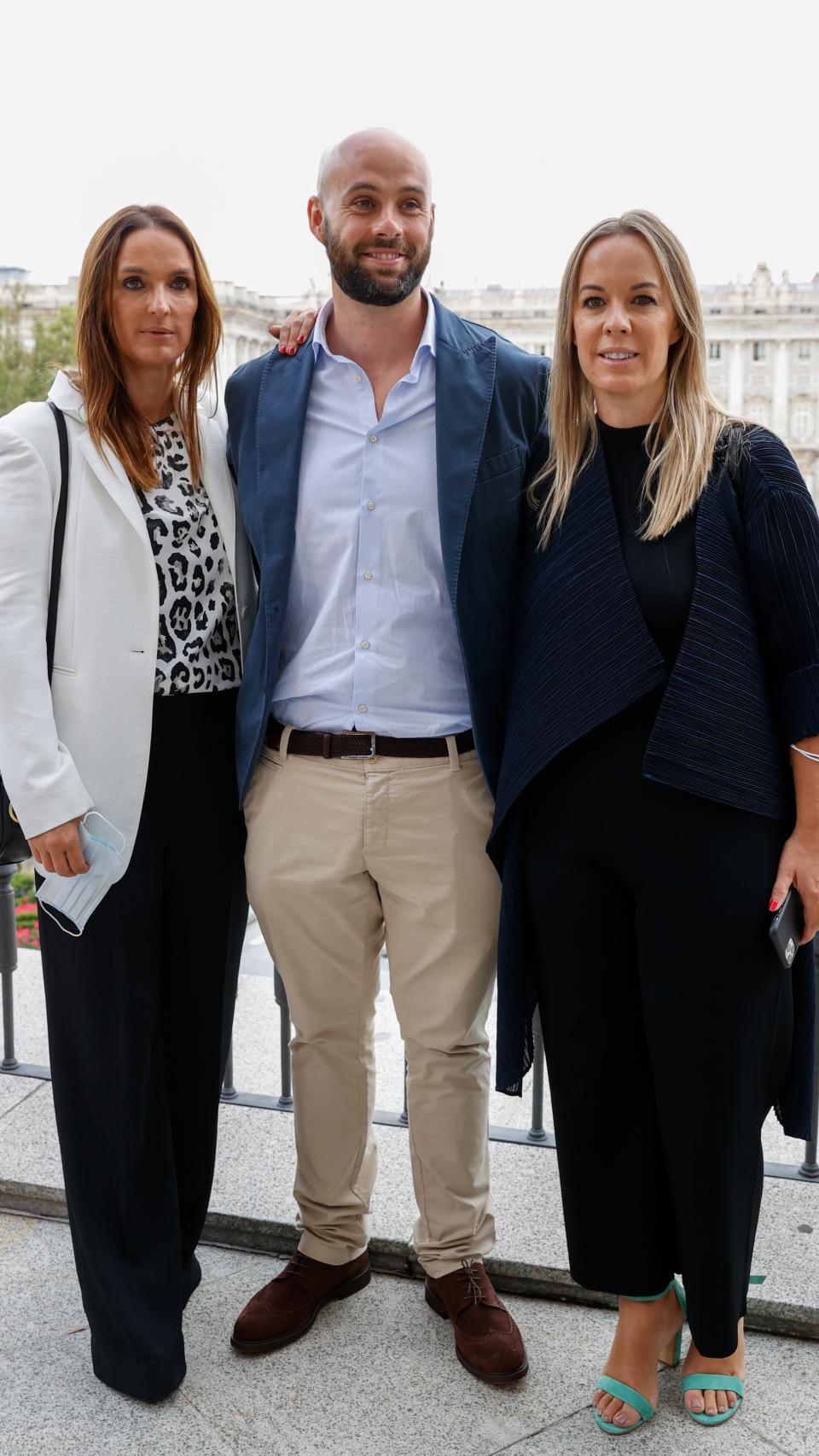 Casilda, Lucía y Curro Sánchez Varela.