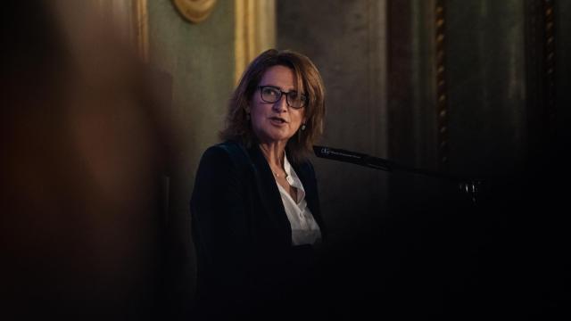 Ribera resucita el temor de las petroleras con la recuperación del Fondo Nacional para la Sostenibilidad del Sistema Eléctrico