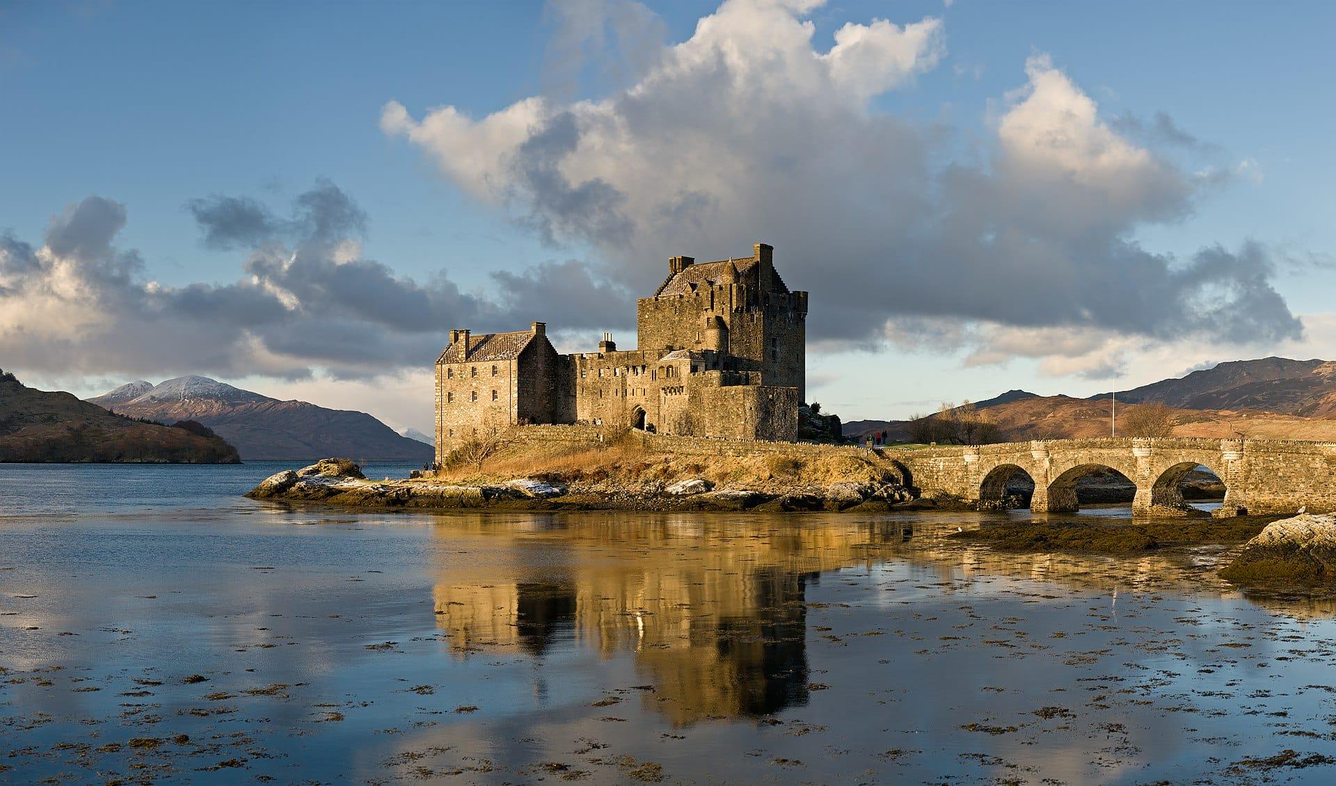 Castillo de Eilean Donan. https://es.wikipedia.org