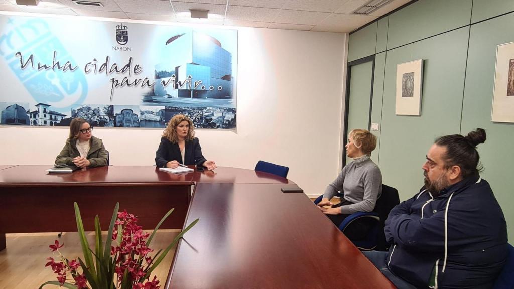 Reunión de la alcaldes con miembros de la nueva entidad