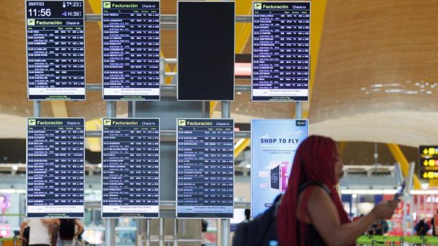 Varios turistas paseando por la ciudad que se ha colado entre los mejores destinos urbanos.