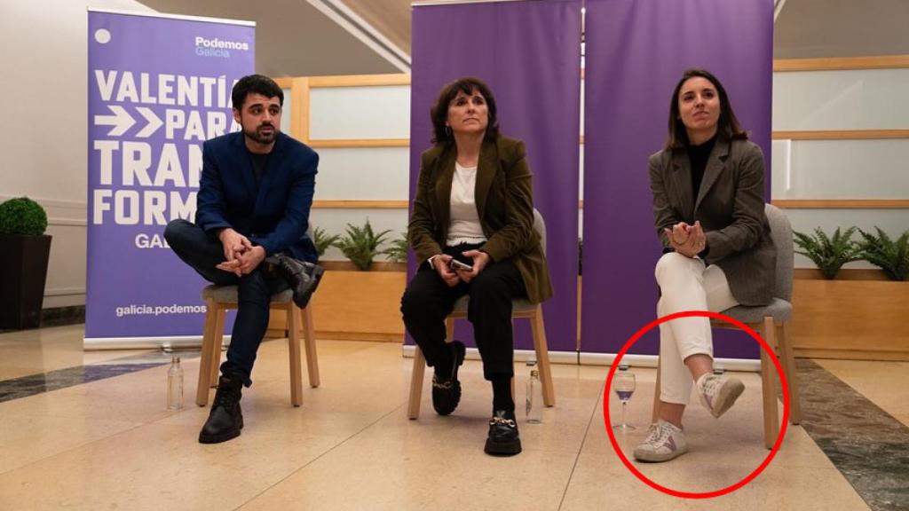Irene Montero luciendo las zapatillas Victoria este pasado domingo, 21 de enero.