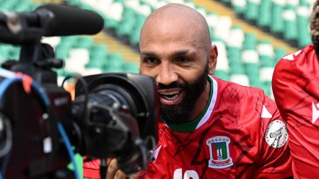 Emilio Nsue celebrando un gol en la Copa Africana de Naciones.