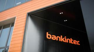 Bankinter se juega el soporte intermedio de los 12,68 euros en plena fase correctiva