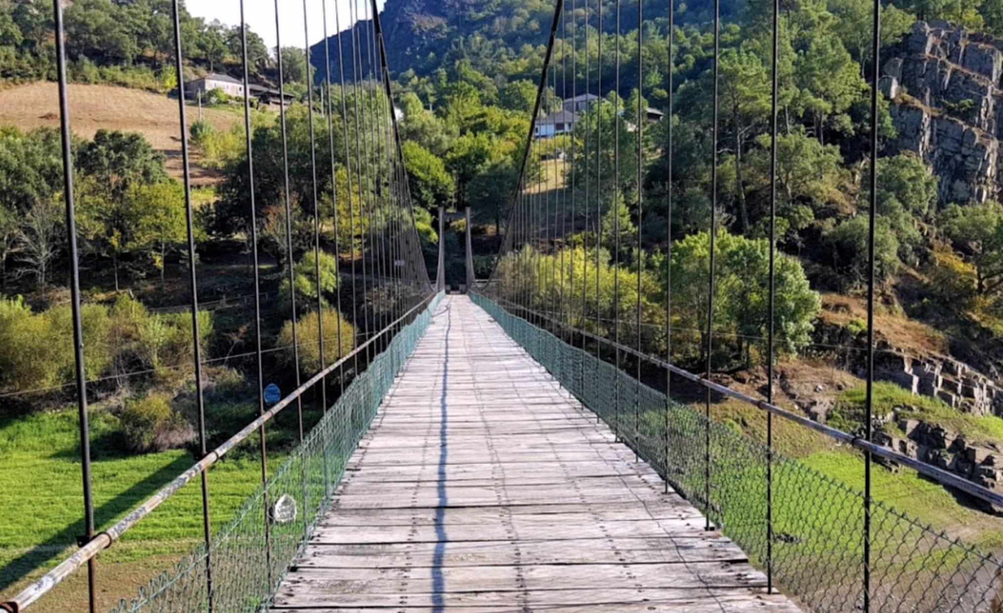 Puente colgante de Riodeporcos, Ibias. Foto. Guía Turismo de Asturias