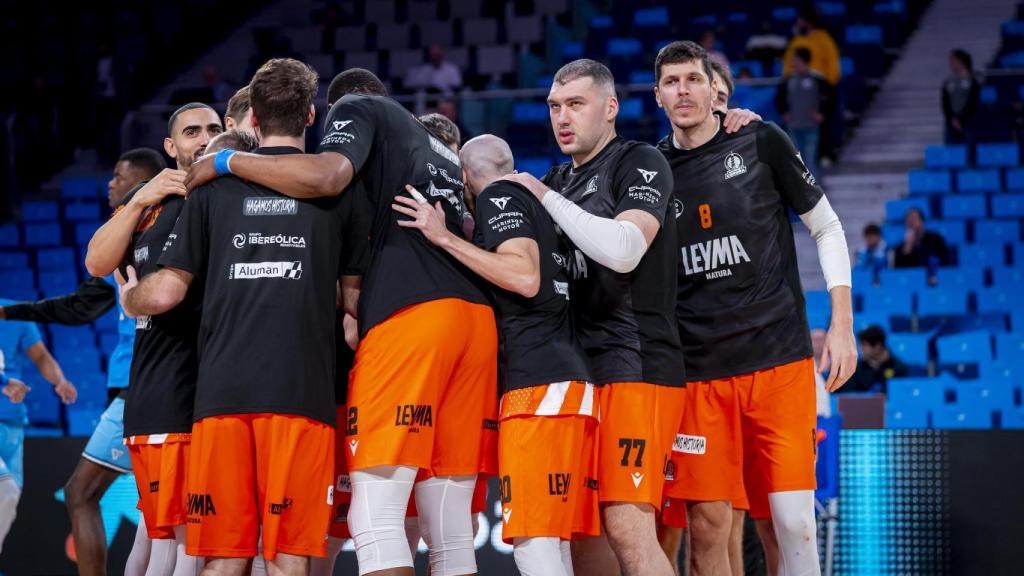 Básquet Coruña superó a Estudiantes y se acerca al ascenso a la ACB