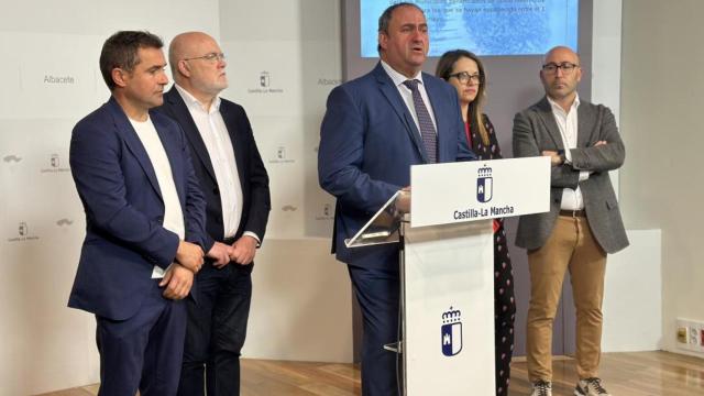 Julián Martínez Lizán este lunes en rueda de prensa.