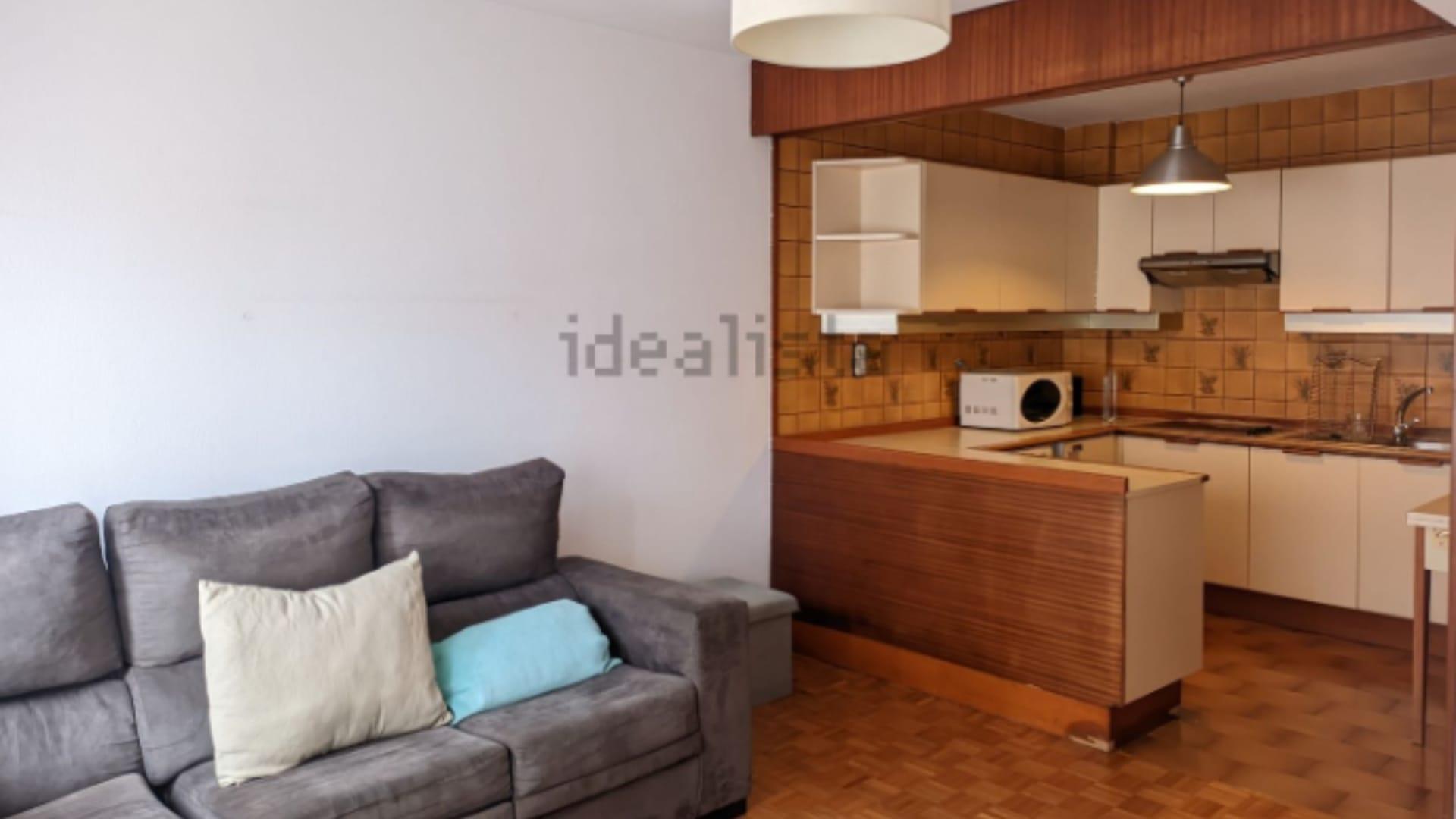 Apartamento en calle Socorro por 600 euros