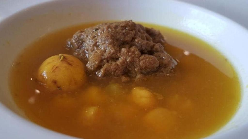 Cocido con pelotas de El cruce, en Almoradí.