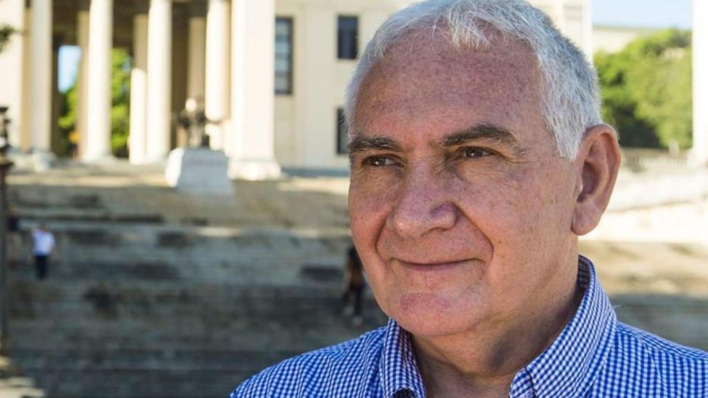 El poeta Joseba Sarrionandia.