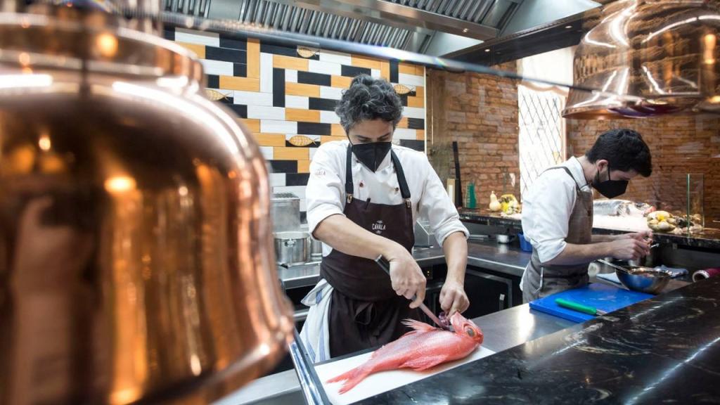 El chef Juanjo Carmona en su restaurante.
