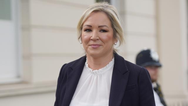 Michelle O'Neill, del Sinn Féin, elegida ministra principal de Irlanda del Norte