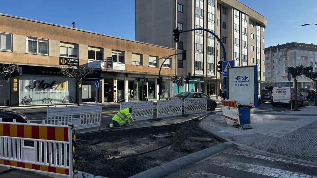 Nuevas isletas en las aceras de O Burgo.