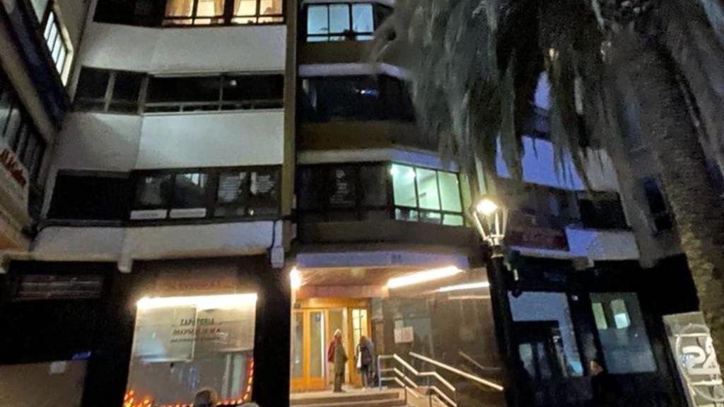 Incendio en un edificio de la calle Juan Flórez.