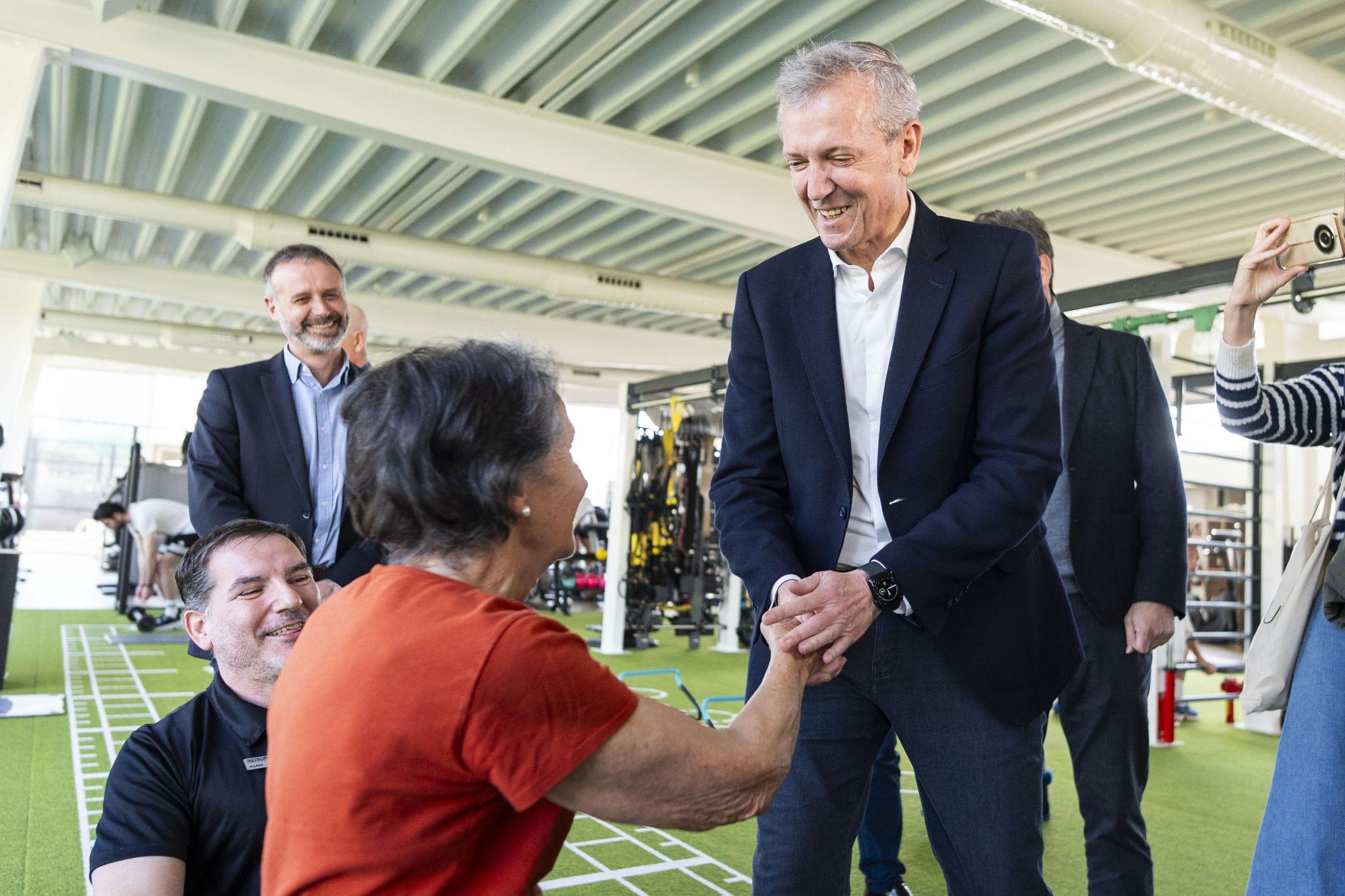 Rueda durante su visita a instalaciones deportivas en A Coruña (PPdeG).