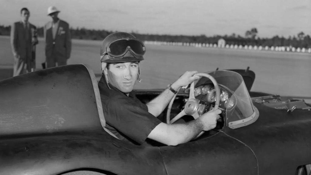 Alfonso de Portago durante una de sus carreras