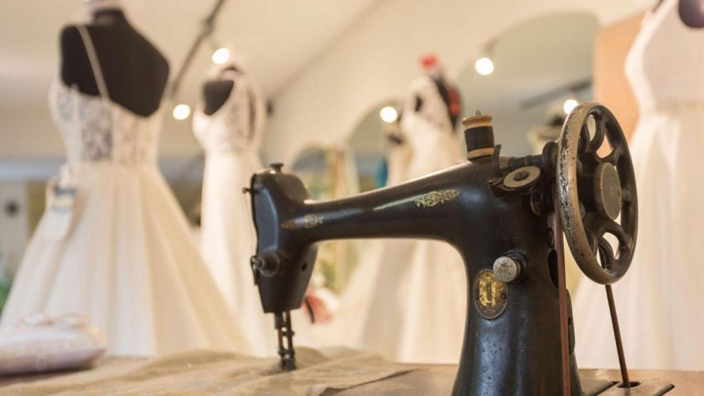 Taller de costura de vestidos de novia.