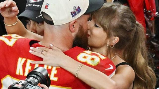 Taylor Swift y Travis Kelce, tras la final.