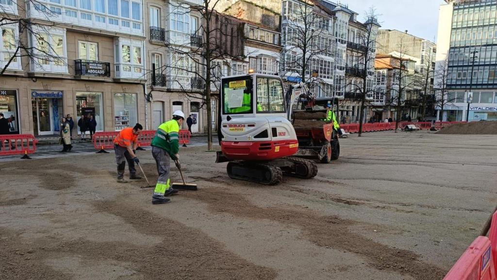 Los trabajos en la plaza de Armas comenzaron esta mañana de viernes