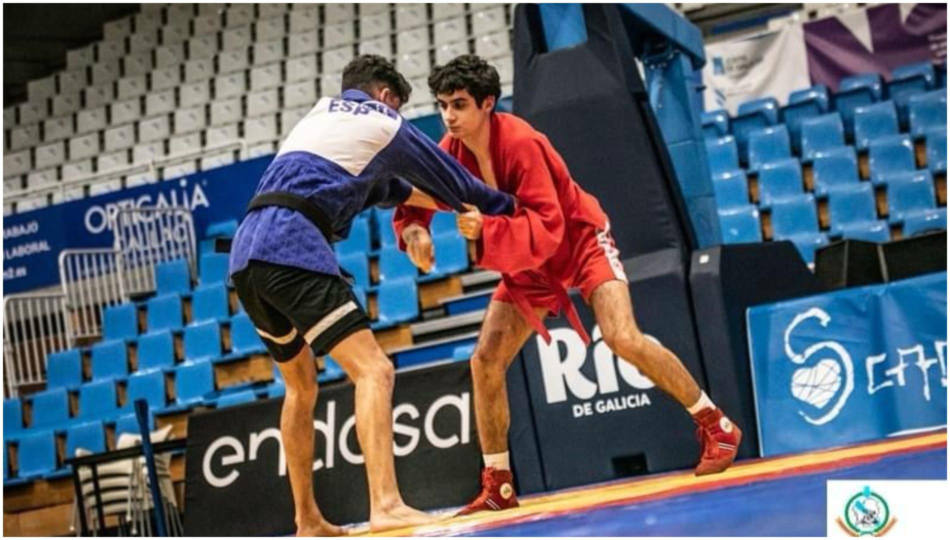 Aleksander en color rojo (foto: cedida)