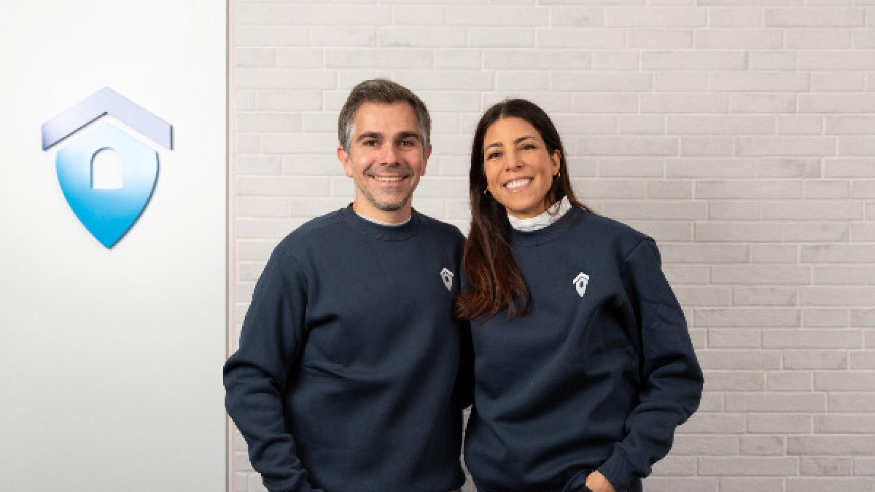 Guillermo Llibre, CEO de Housell, y Ana Villanueva, CEO Iberia de Tiko.