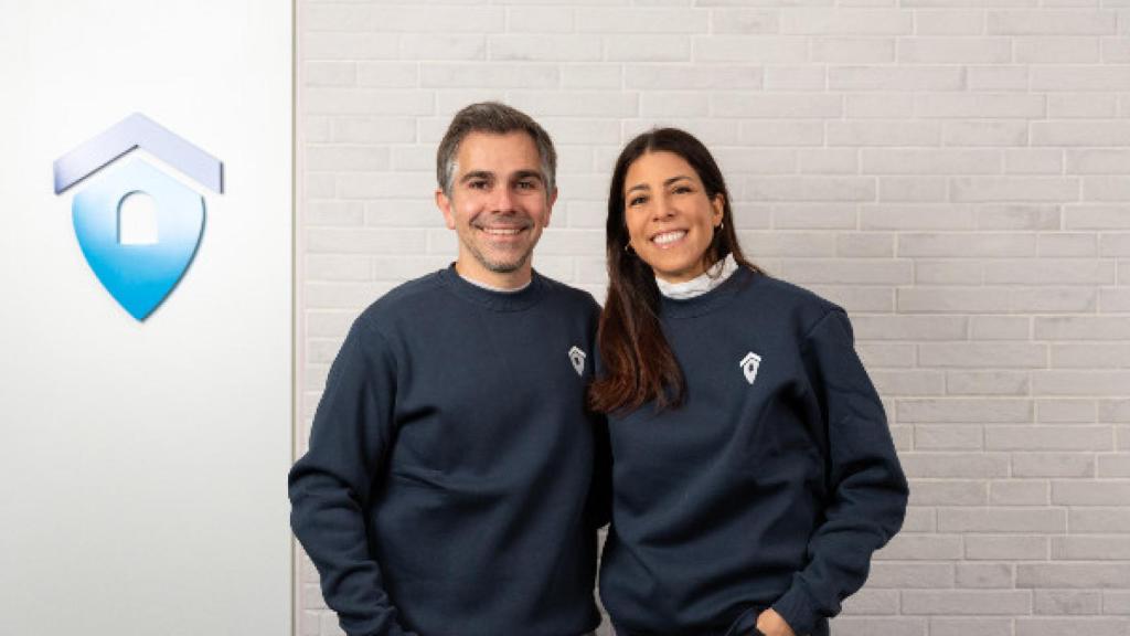 Guillermo Llibre, CEO de Housell, y Ana Villanueva, CEO Iberia de Tiko.