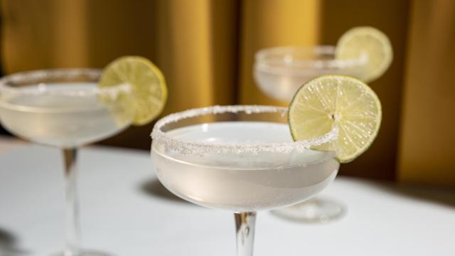 Margarita clásico en copa.