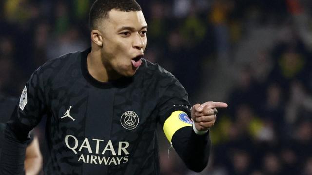Kylian Mbappé celebra un gol con el PSG