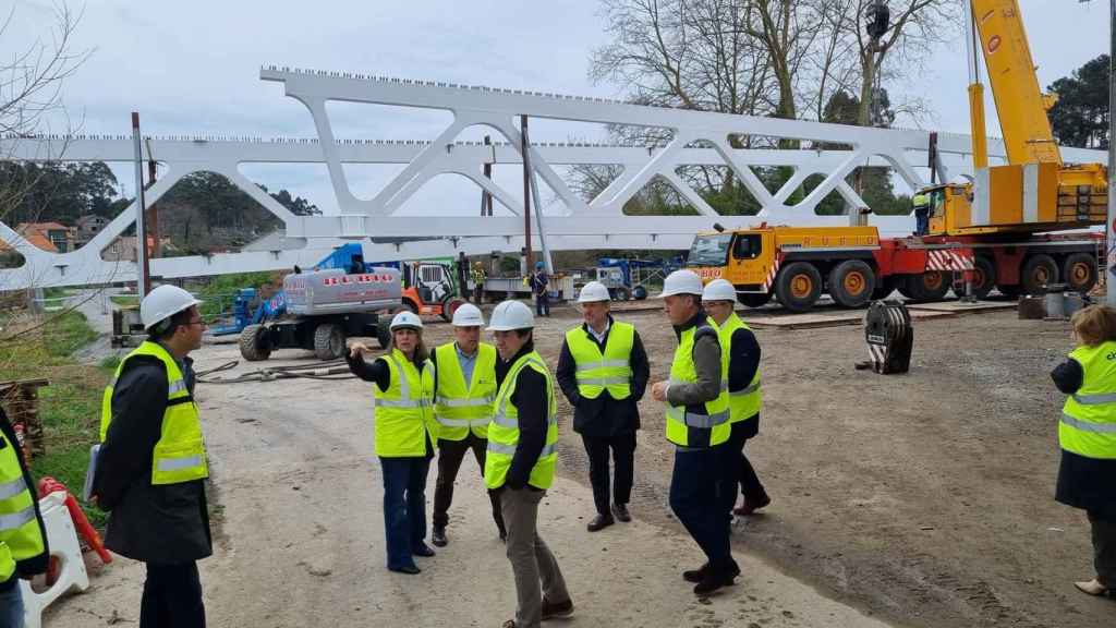 Trabajos en el puente de Ponte Arnelas, a 21 de febrero de 2024.