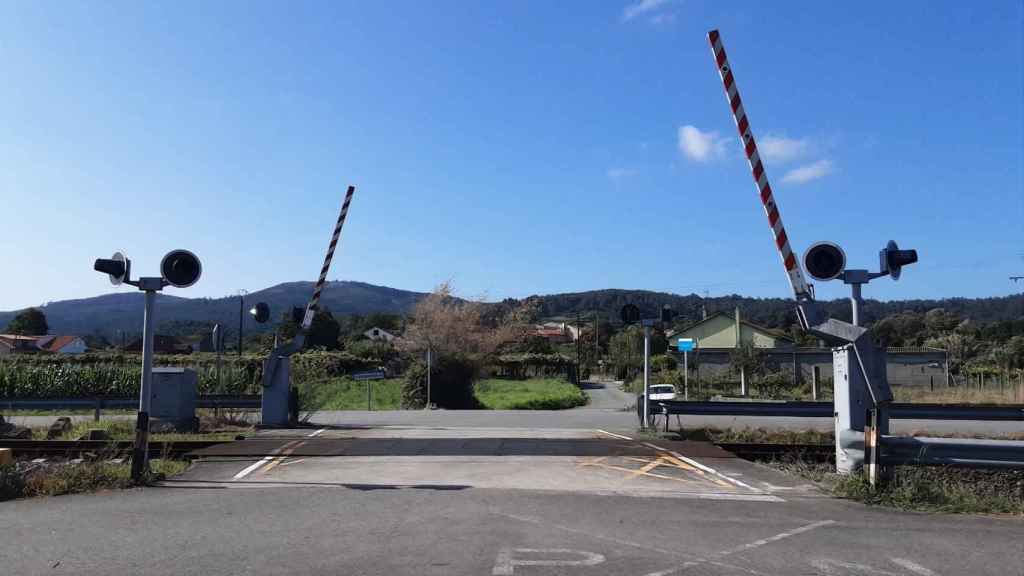 Paso a nivel en Valga (Pontevedra).