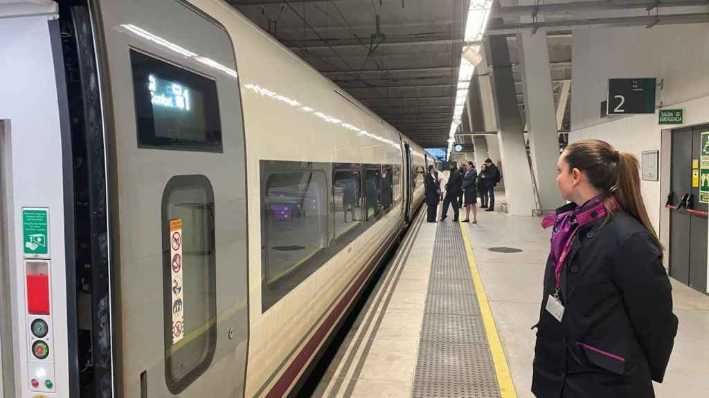 Prueba de un tren Avril en Vigo, a 5 de enero de 2024.