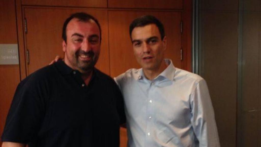 Koldo junto a Pedro Sánchez en Navarra.