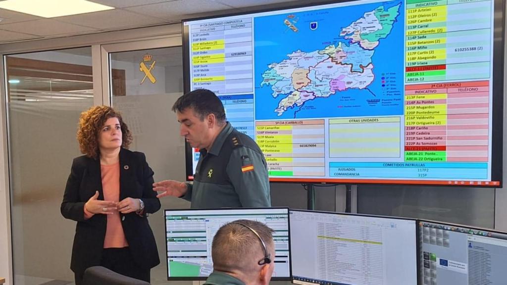 Visita de la subdelegada del Gobierno, María Rivas, a Lonzas.